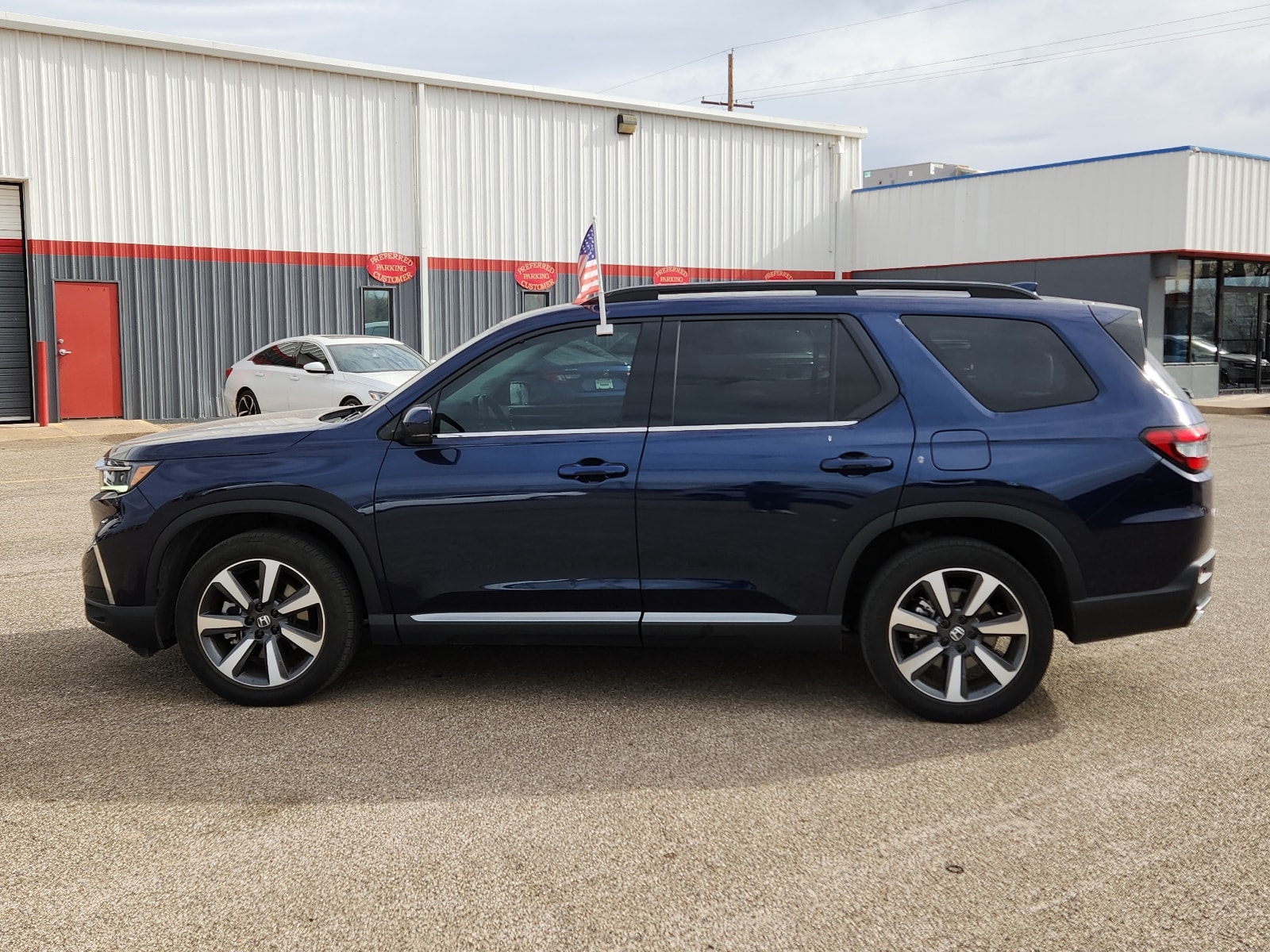 Used 2023 Honda Pilot Touring with VIN 5FNYG1H7XPB018569 for sale in Clovis, NM