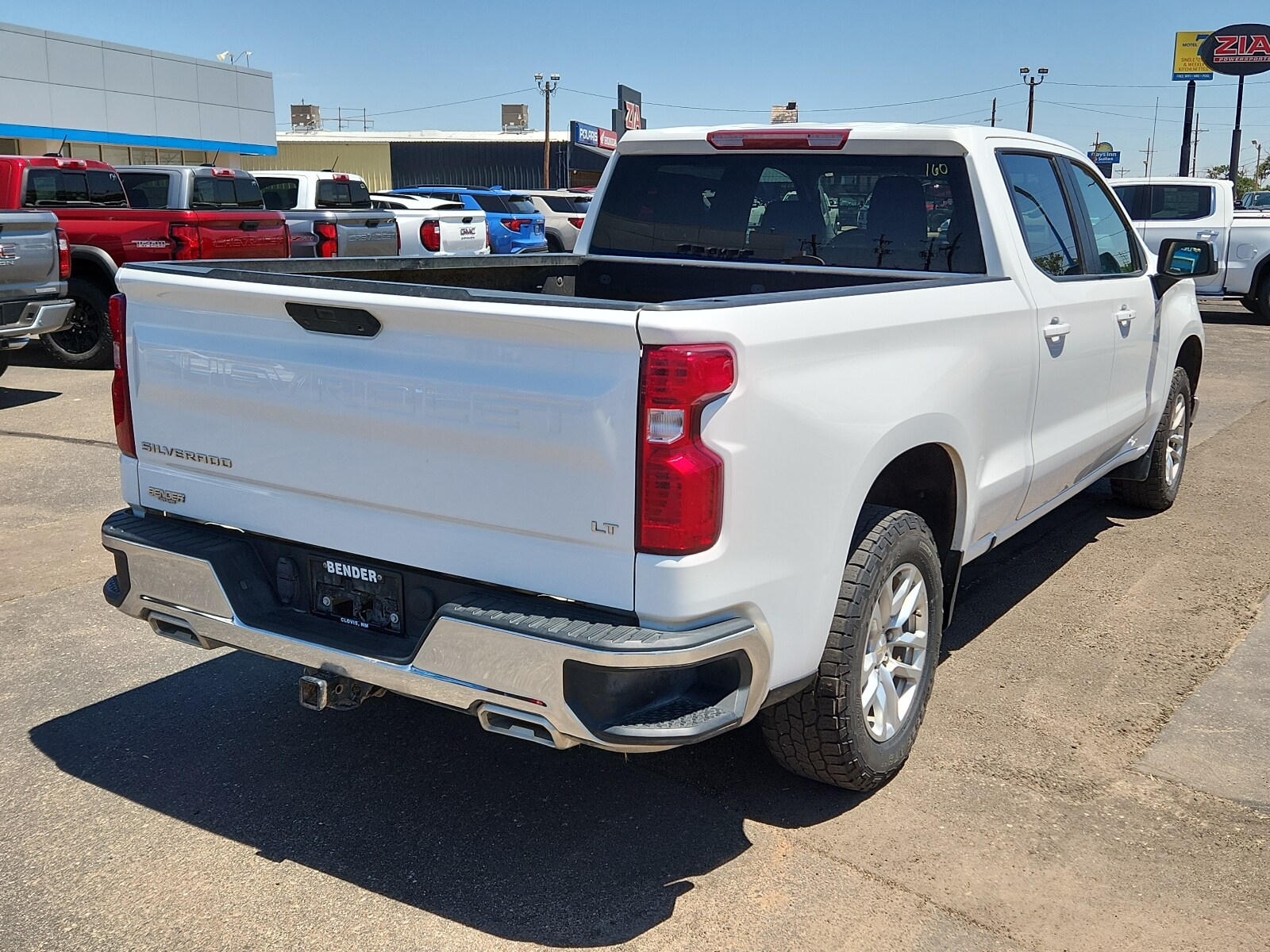 2022 Chevrolet Silverado 1500 photo 4