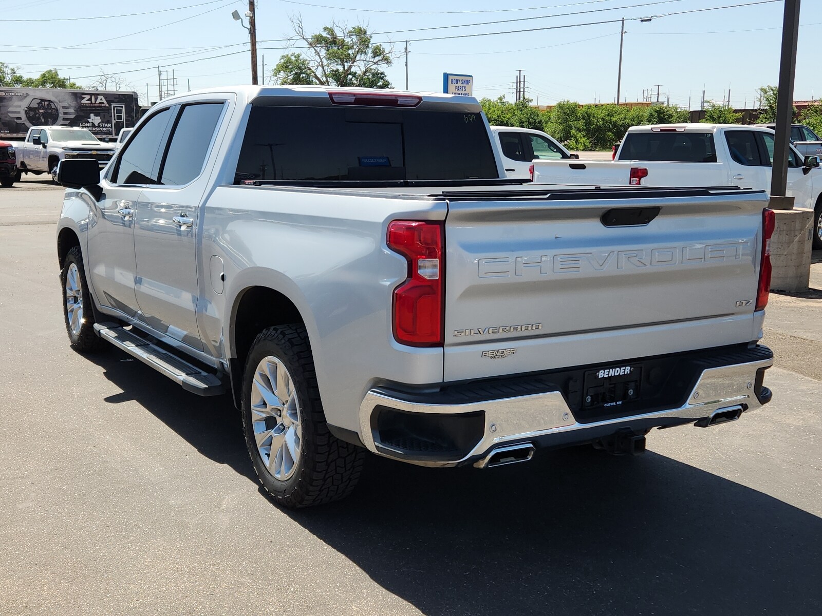 2022 Chevrolet Silverado 1500 LTZ photo 3