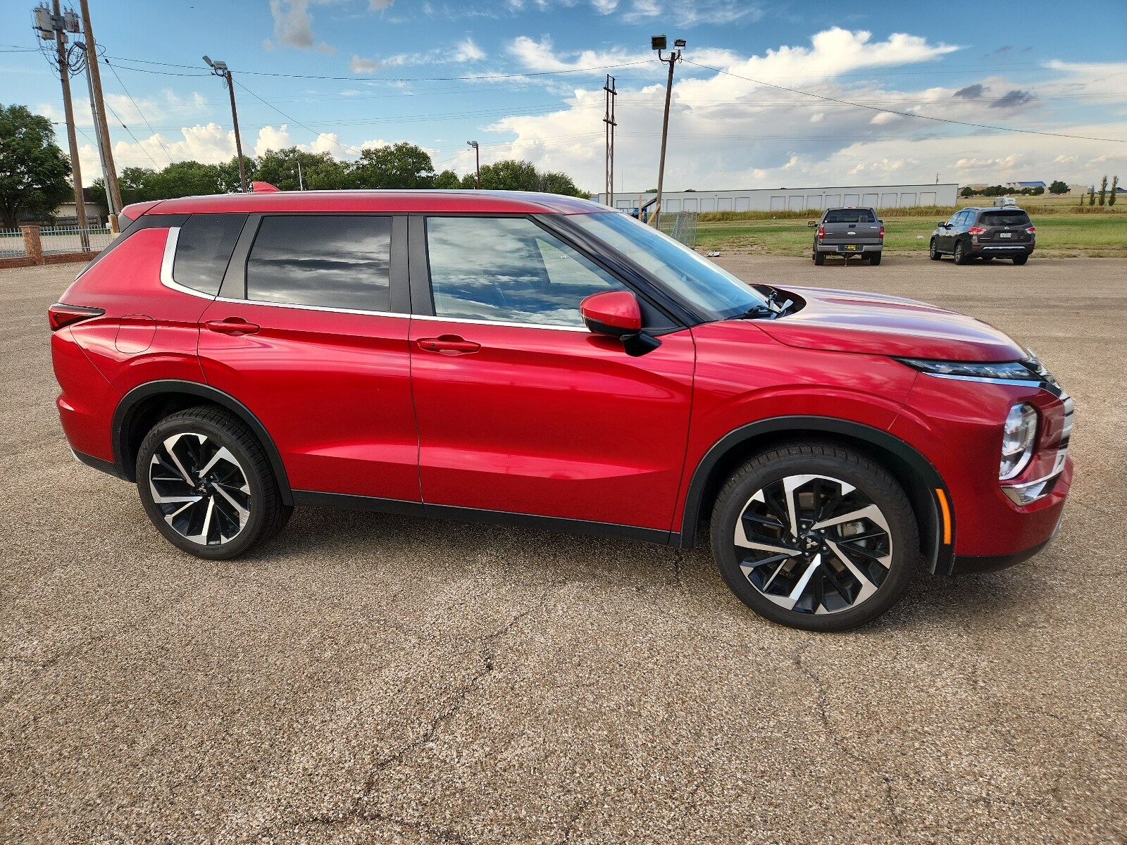 2024 Mitsubishi Outlander SE Ralliart photo 4