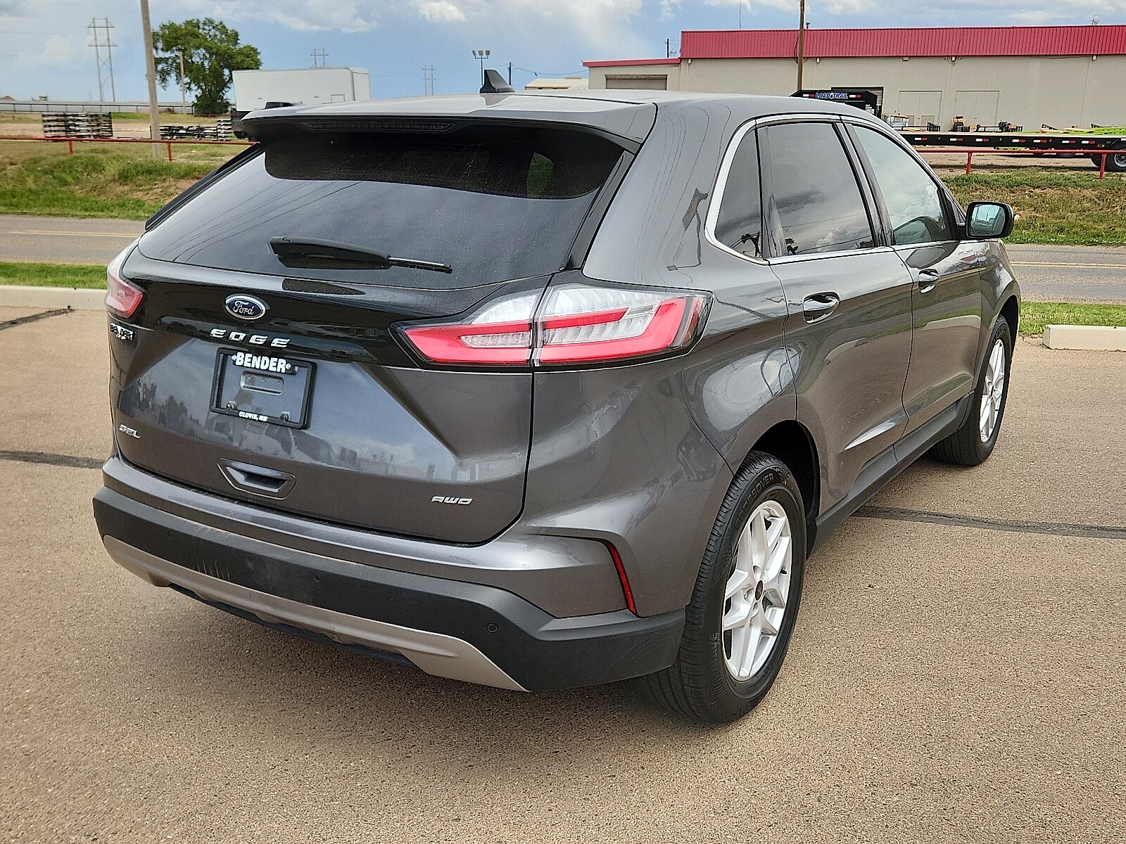 2024 Ford Edge SEL photo 4