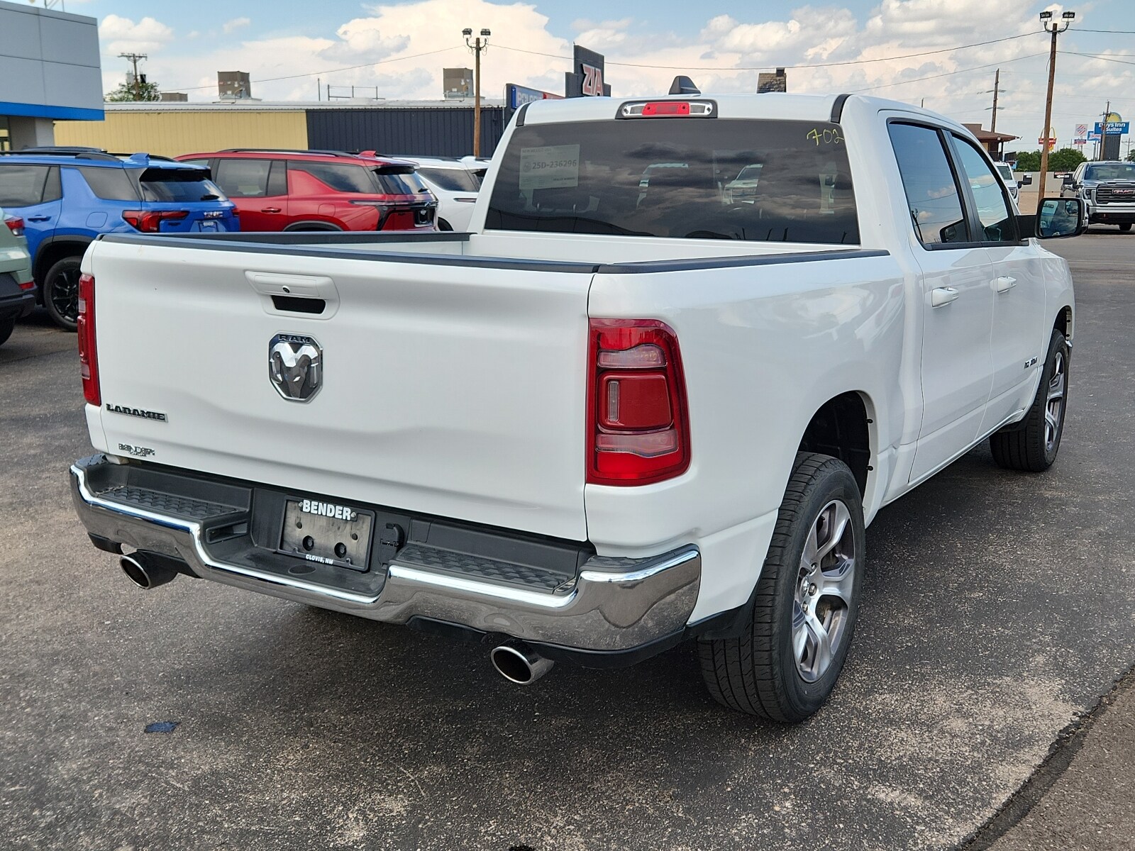 2024 Ram 1500 Laramie photo 4