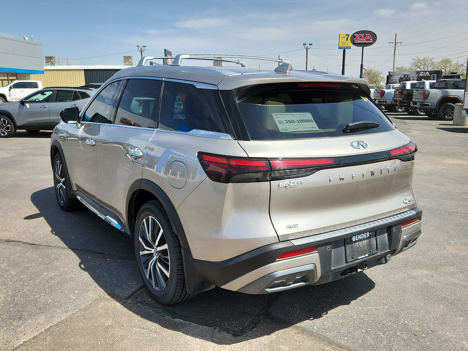 2023 Infiniti QX60 Sensory photo 3