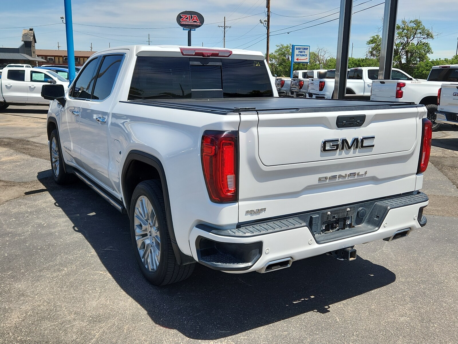 2022 Gmc Sierra 1500 Limited Denali photo 3
