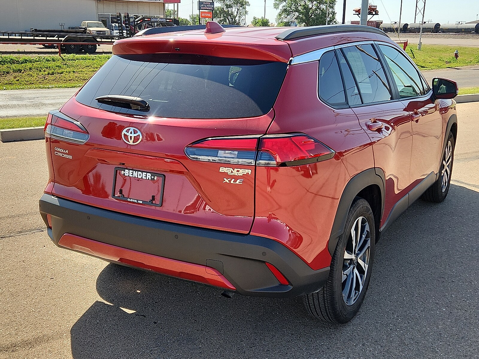 2024 Toyota Corolla Cross XLE photo 4
