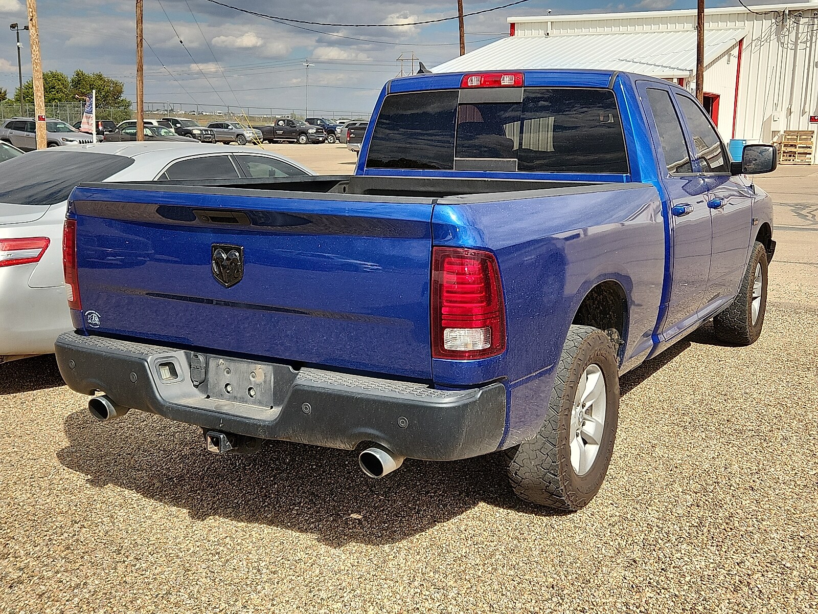 2019 Ram 1500 Classic SLT photo 3
