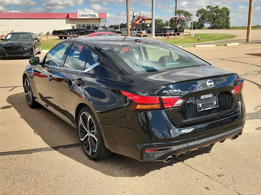 Used 2024 Nissan Altima 2.5 SR Sedan