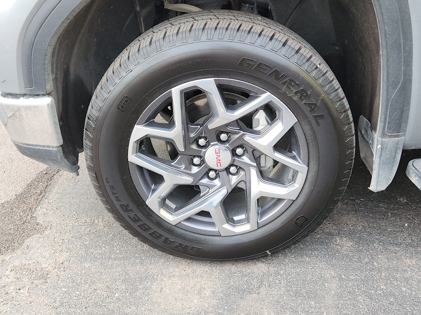 2024 Gmc Sierra 1500 SLT photo 2