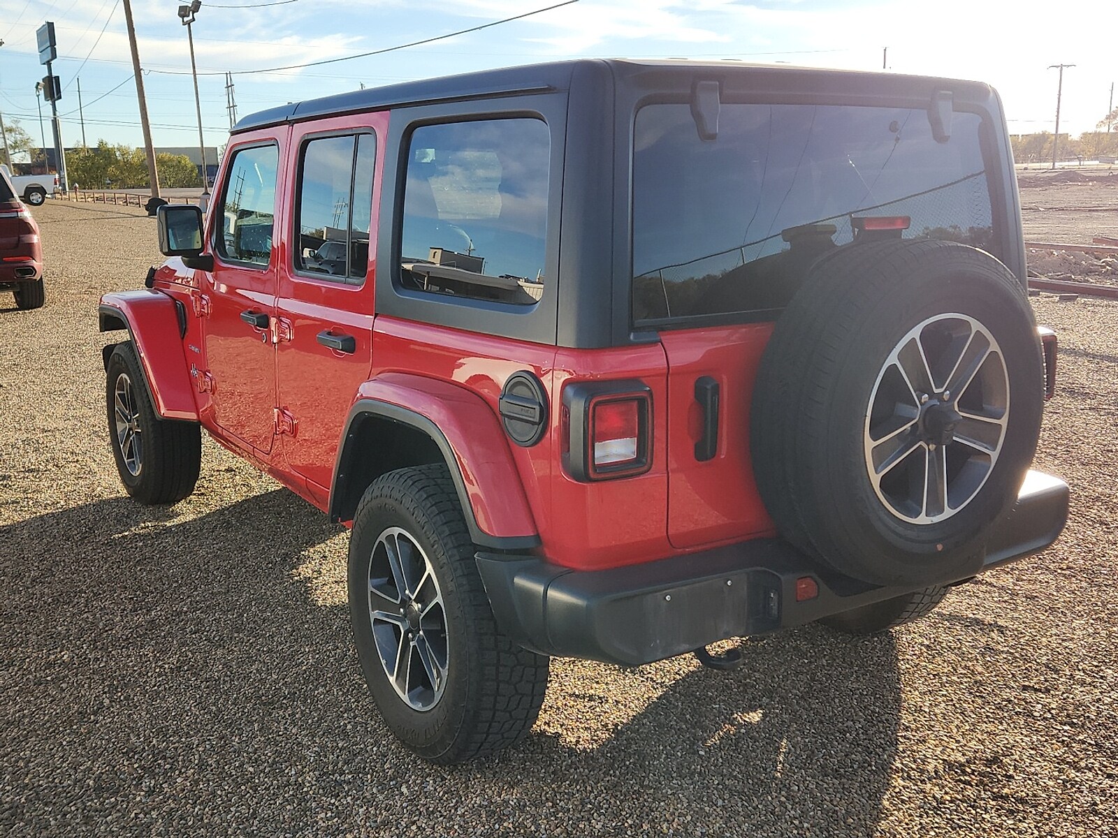 2023 Jeep Wrangler Sahara photo 2