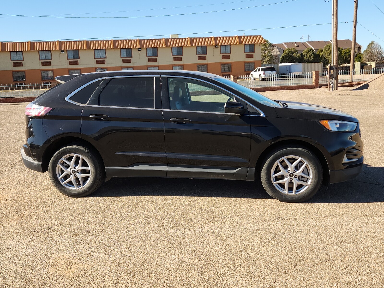 2024 Ford Edge SEL - Photo 5