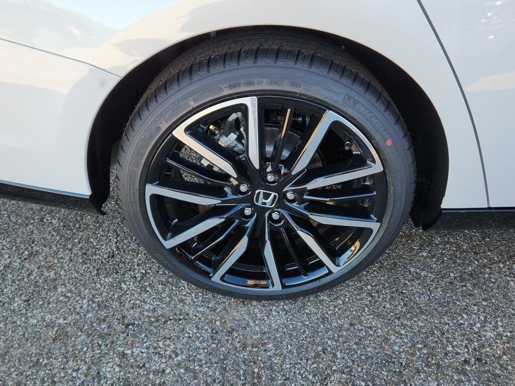 New 2025 Honda Accord Hybrid Touring Sedan