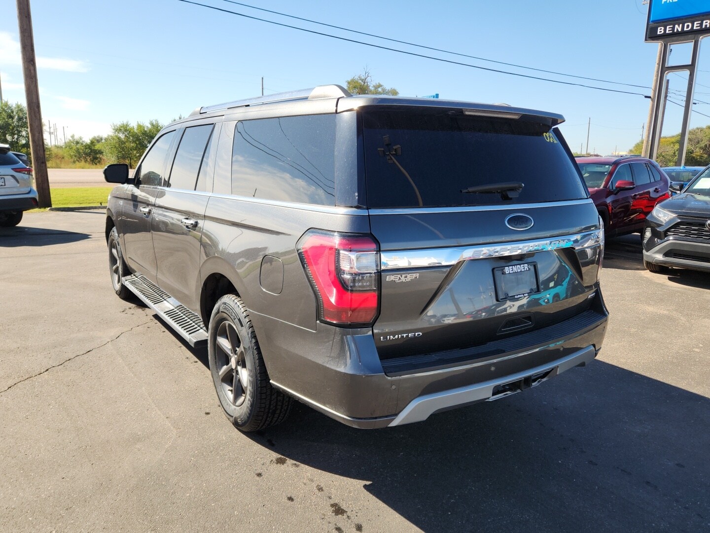 2021 Ford Expedition MAX Limited photo 2