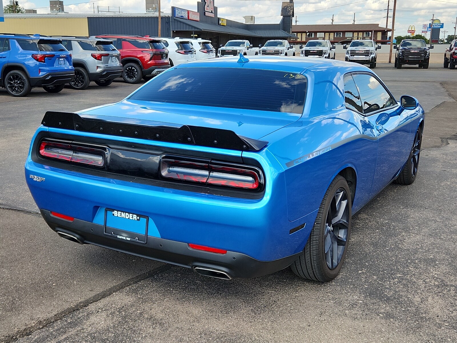 2023 Dodge Challenger GT photo 4