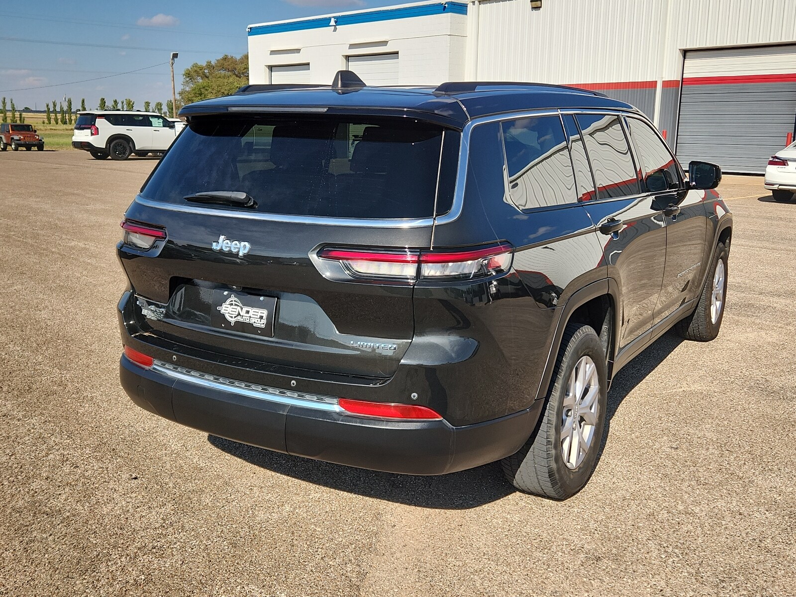 2022 Jeep Cherokee Limited photo 3