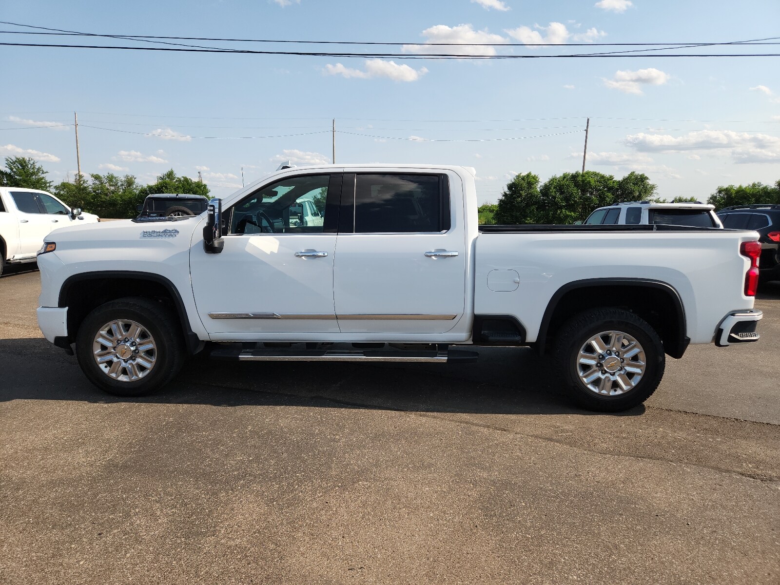 2024 Chevrolet Silverado 2500HD High Country photo 2