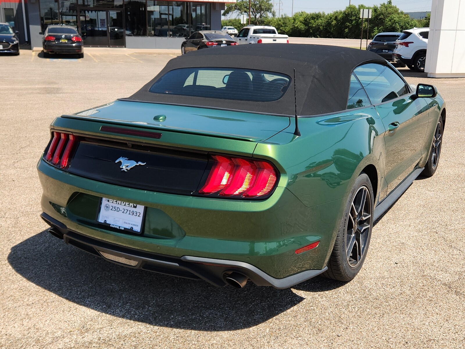 2023 Ford Mustang Convertible photo 4