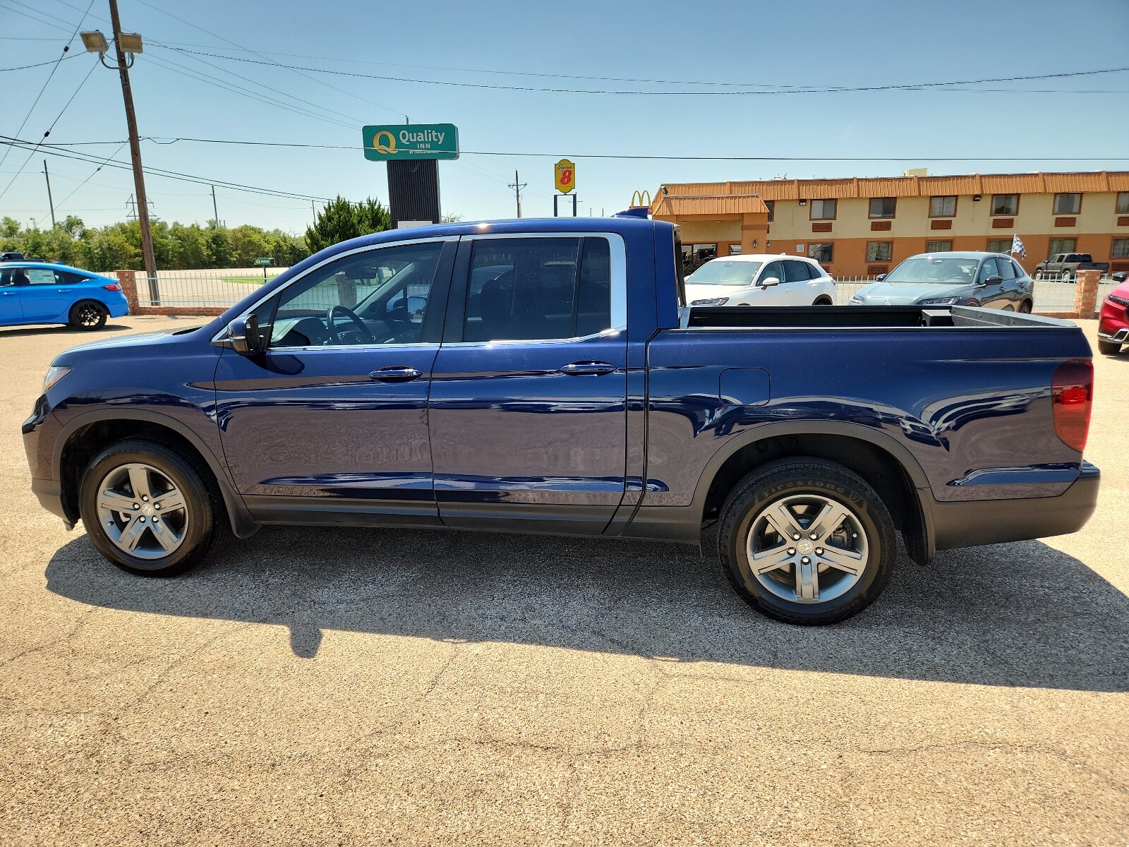2023 Honda Ridgeline RTL photo 2