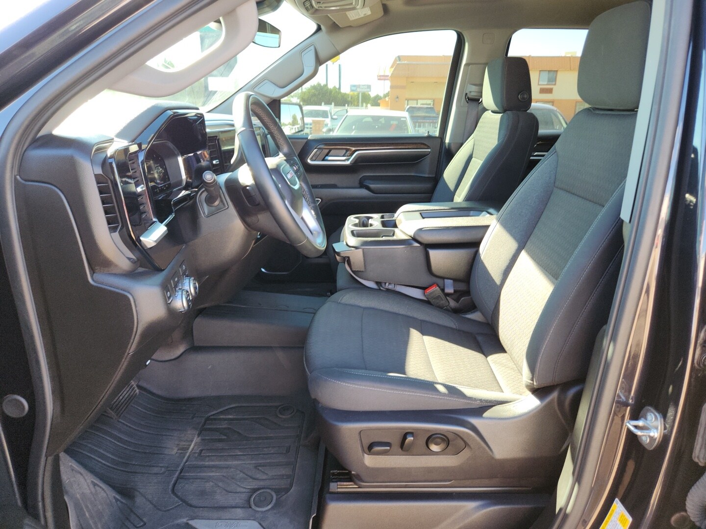 2024 GMC Sierra 1500 Elevation - Photo 10