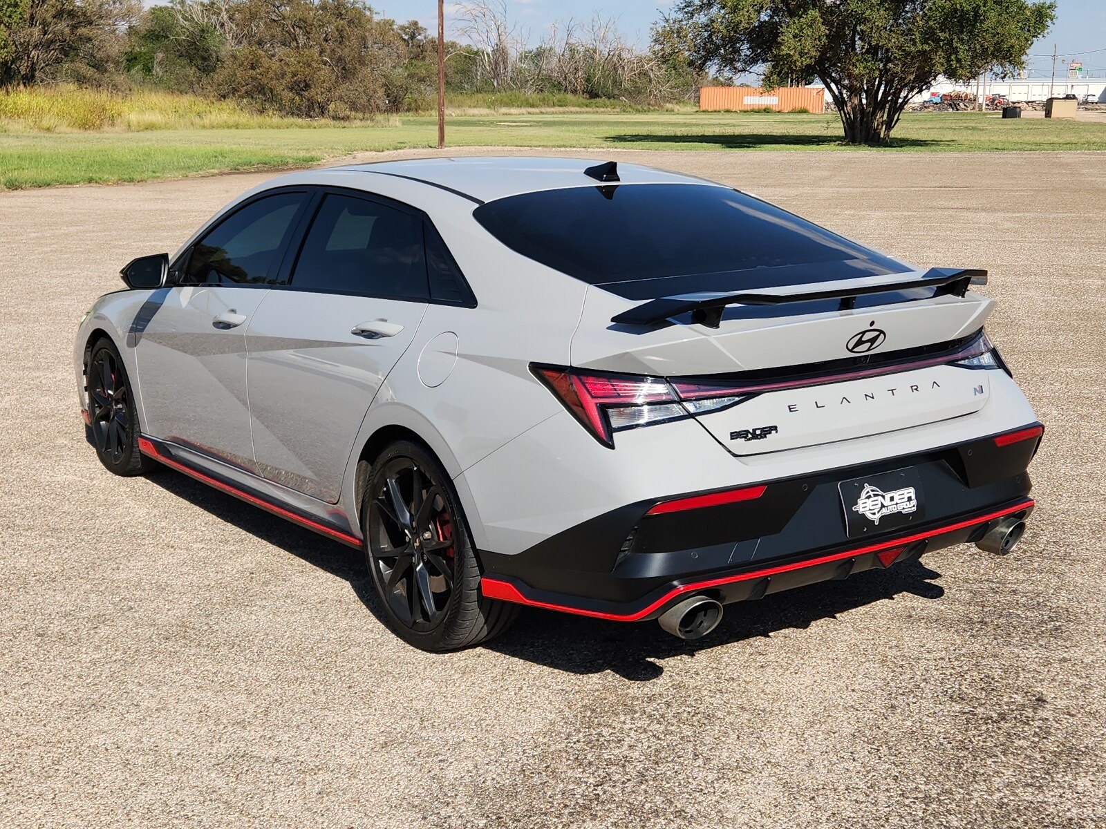2025 Hyundai Elantra N Base photo 3