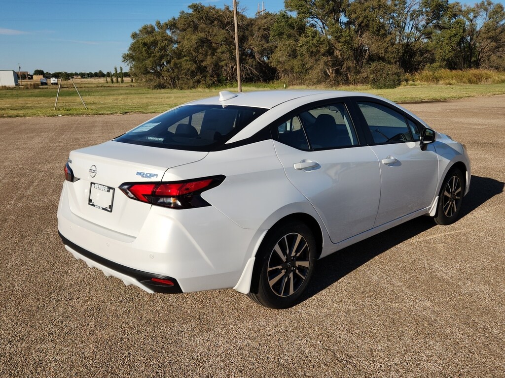 New 2025 Nissan Versa 1.6 SV Sedan