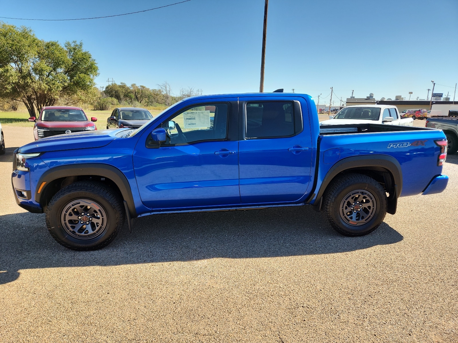 2026 Nissan Frontier PRO-4X - Photo 2