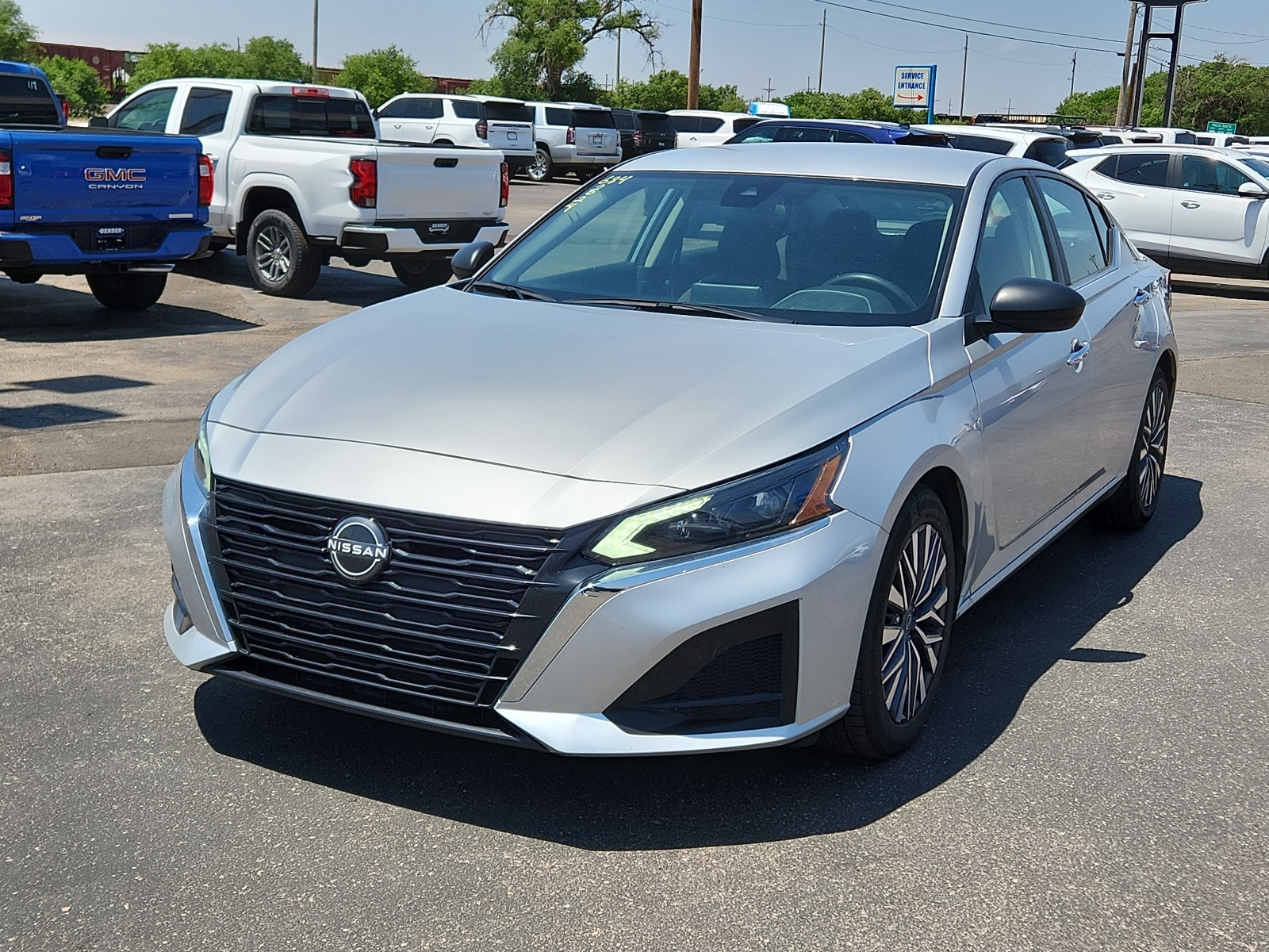 2024 Nissan Altima 2.5 SV