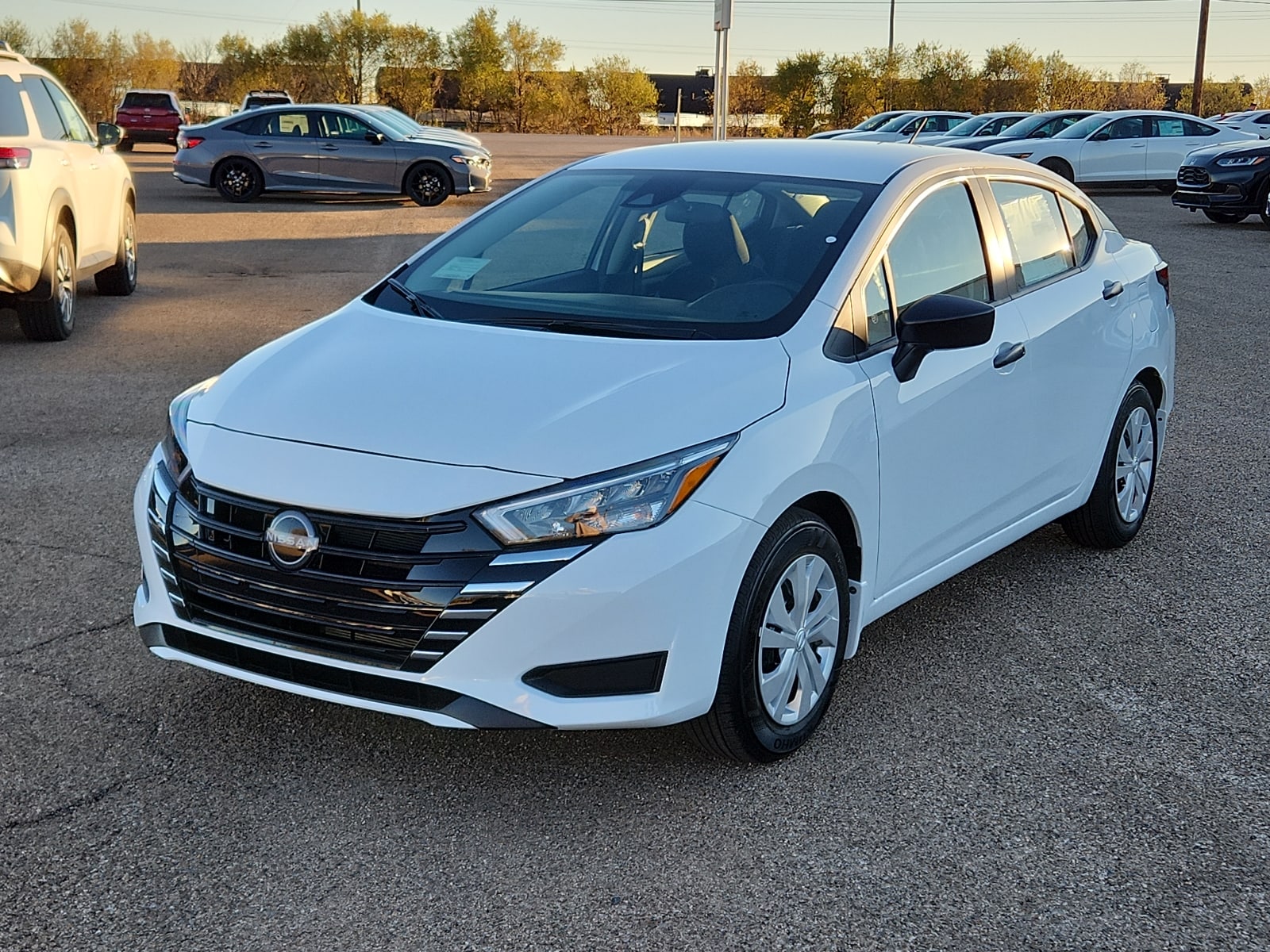 2025 Nissan Versa Sedan S's photo