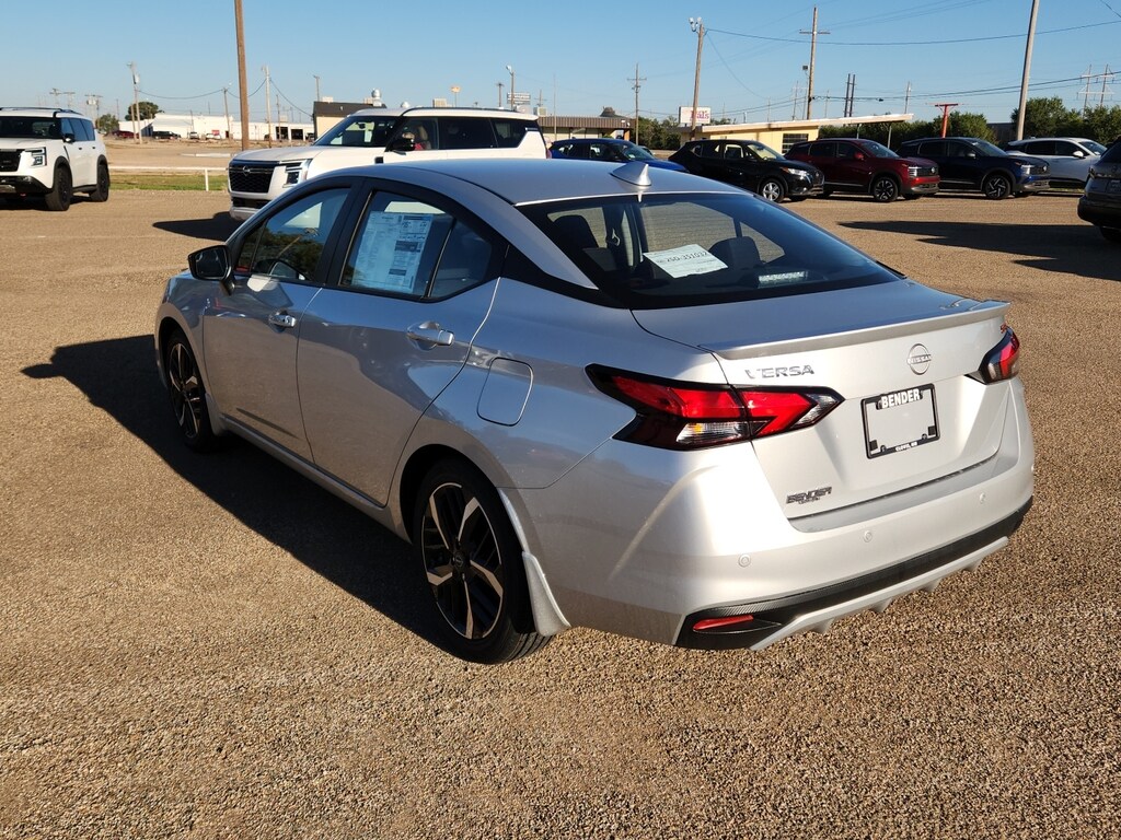 New 2025 Nissan Versa 1.6 SR Sedan