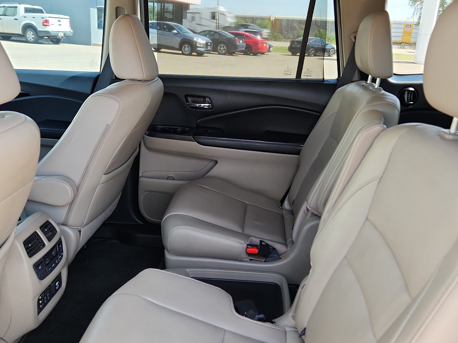2017 Honda Pilot Elite - Photo 8