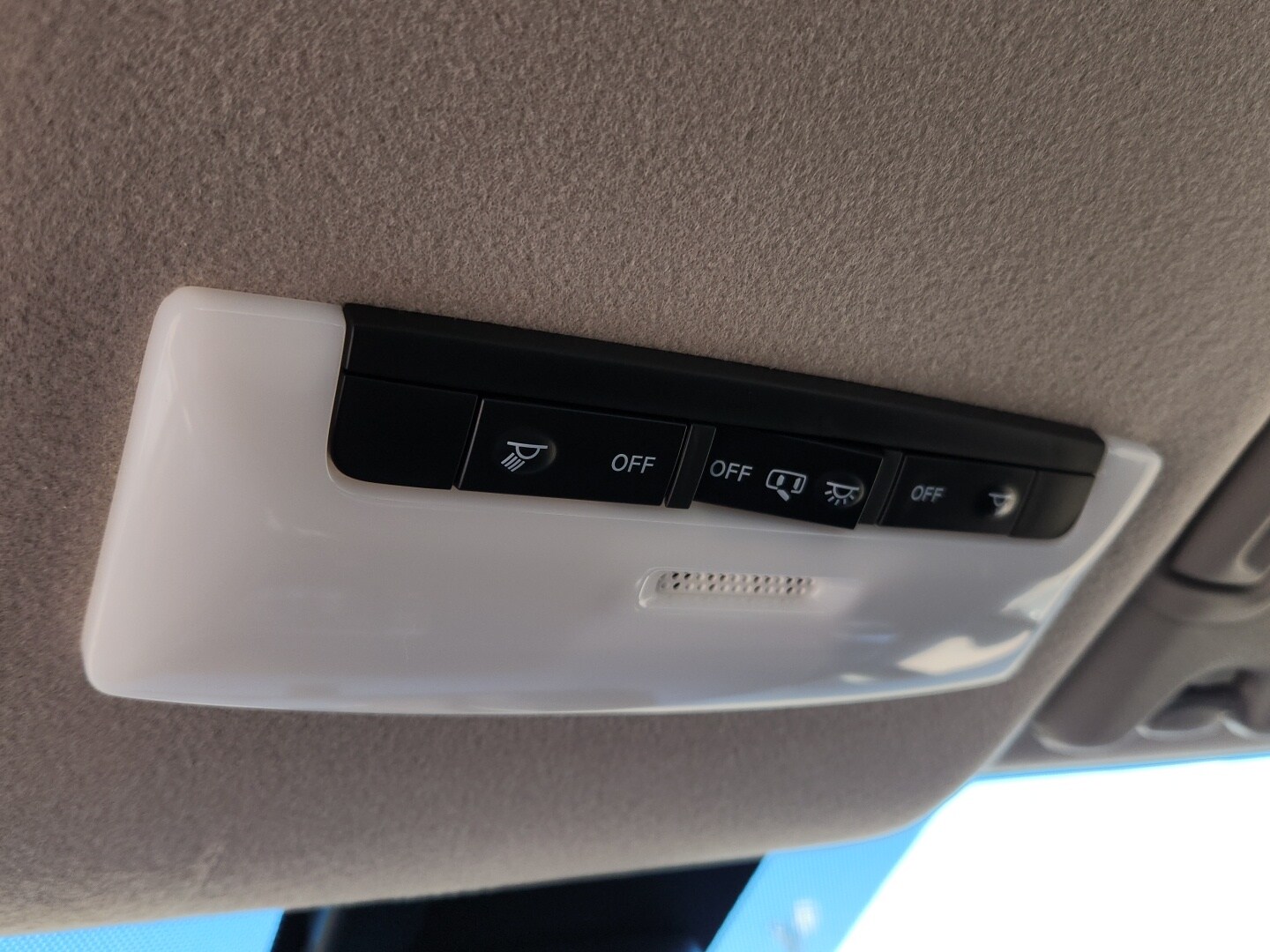 2025 Nissan Versa Sedan S - Photo 17