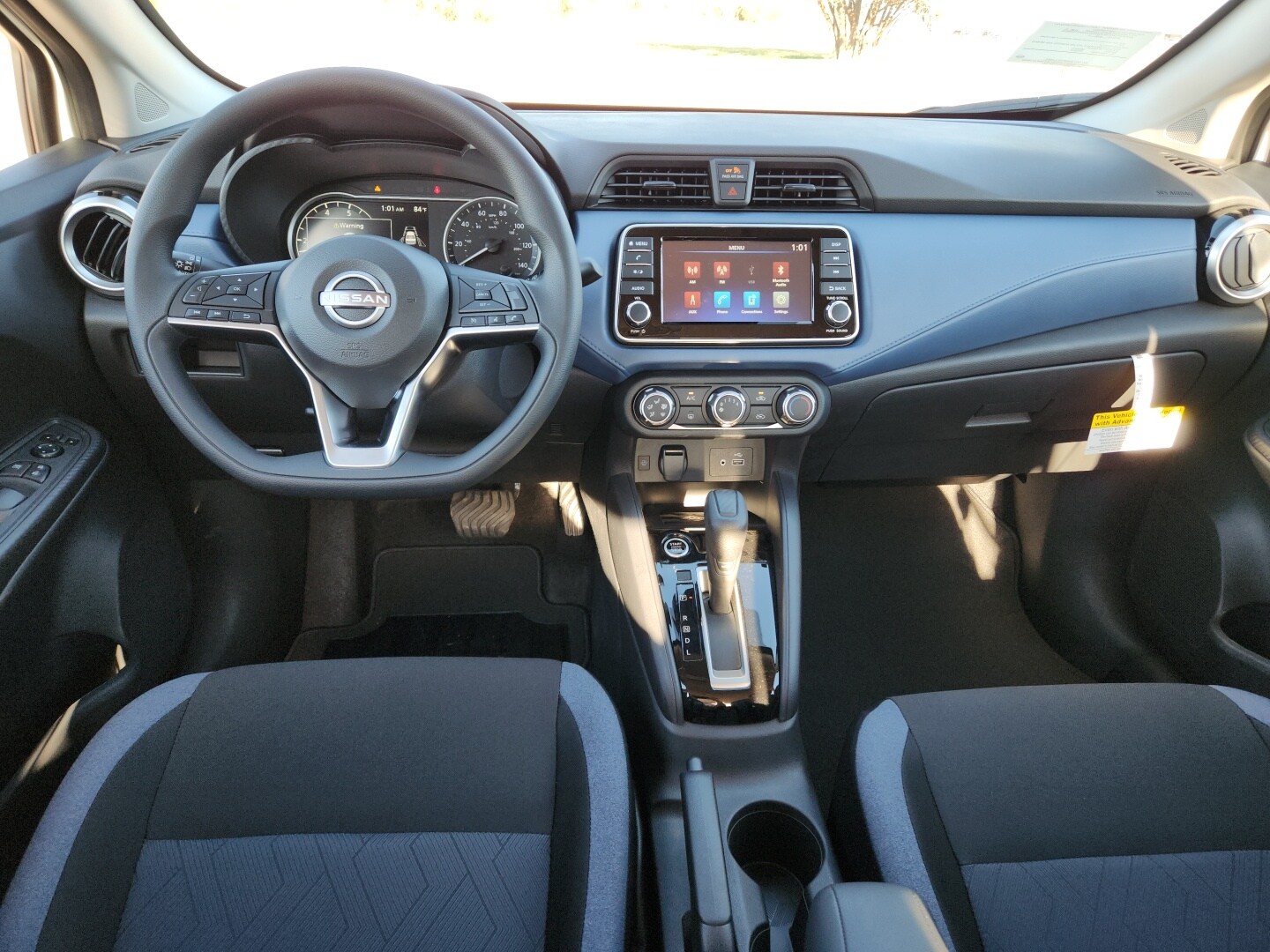 2025 Nissan Versa Sedan SV - Photo 9