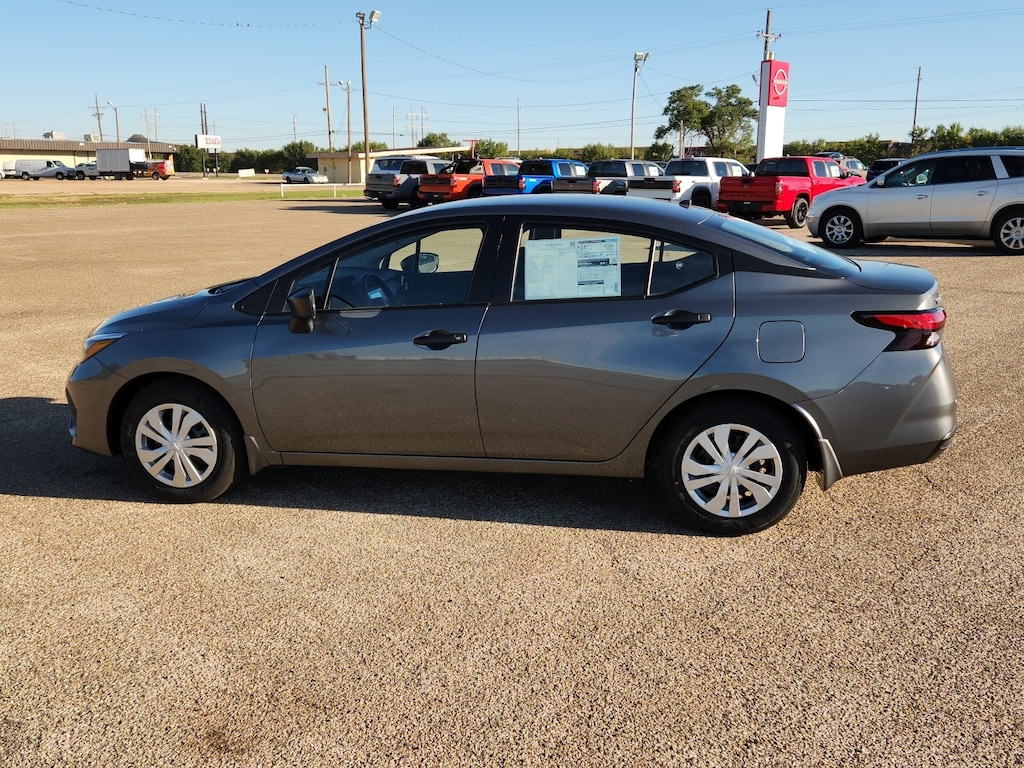 New 2025 Nissan Versa 1.6 S Sedan