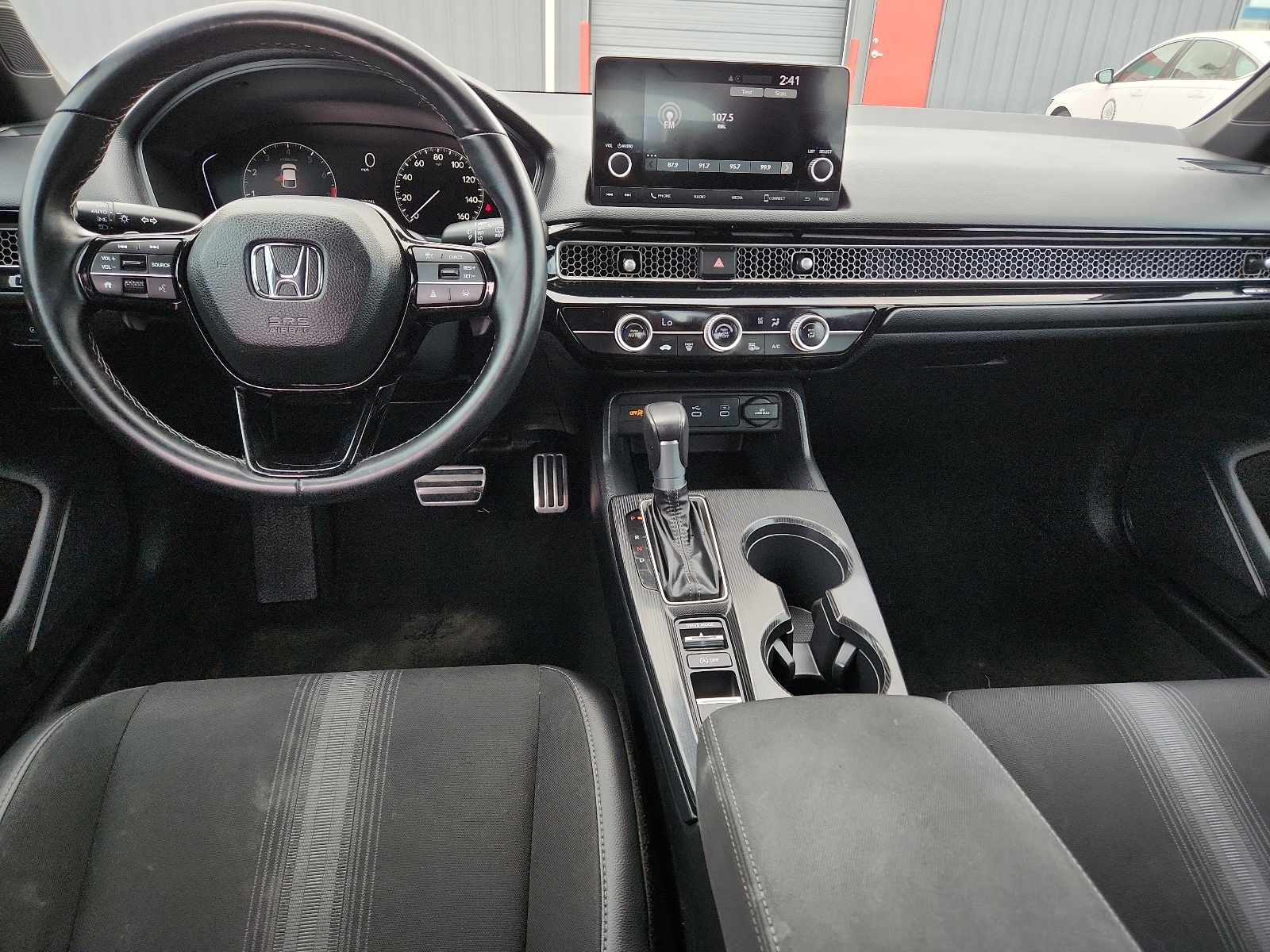 2025 Honda Civic Hatchback Sport - Photo 9
