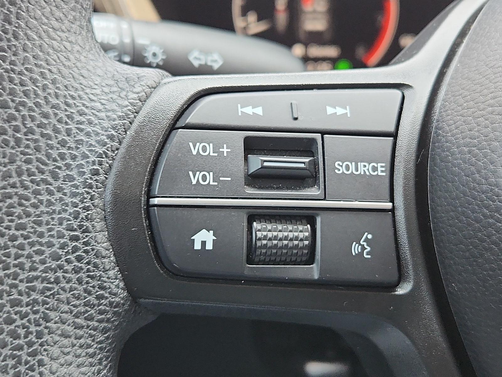 2024 Honda CR-V LX - Photo 17