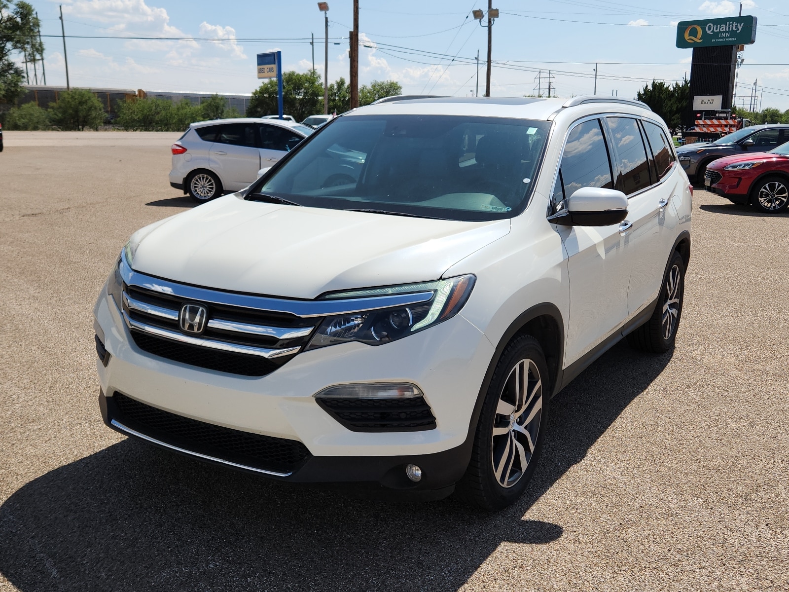2017 Honda Pilot 4WD Elite's photo