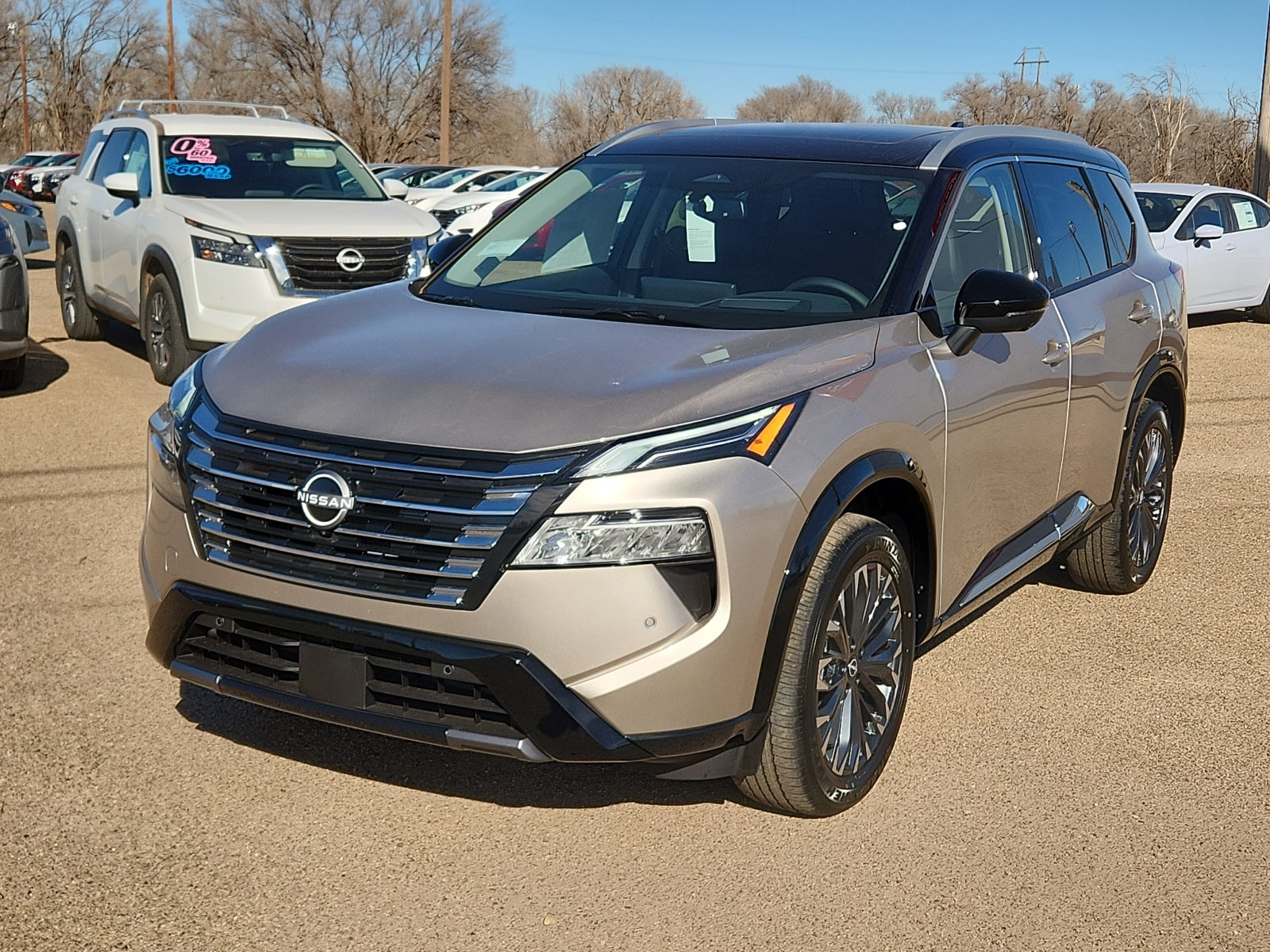 2026 Nissan Rogue Platinum's photo