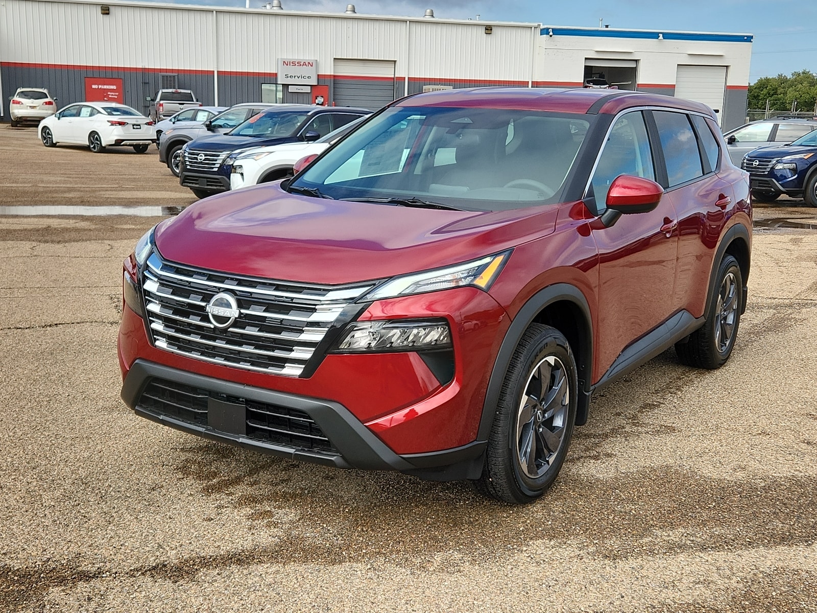2026 Nissan Rogue SV's photo