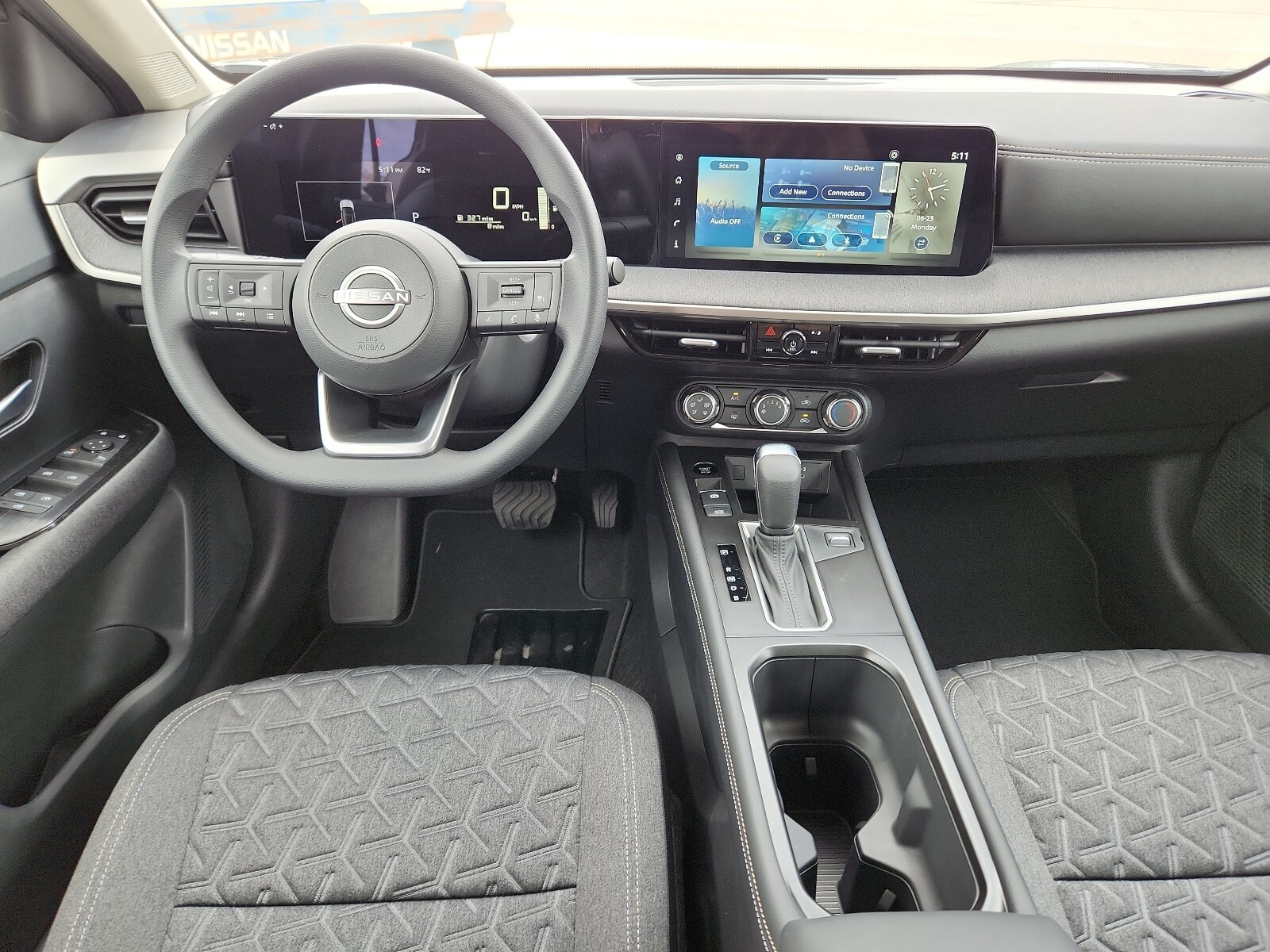 2025 Nissan Kicks SV AWD - Photo 10