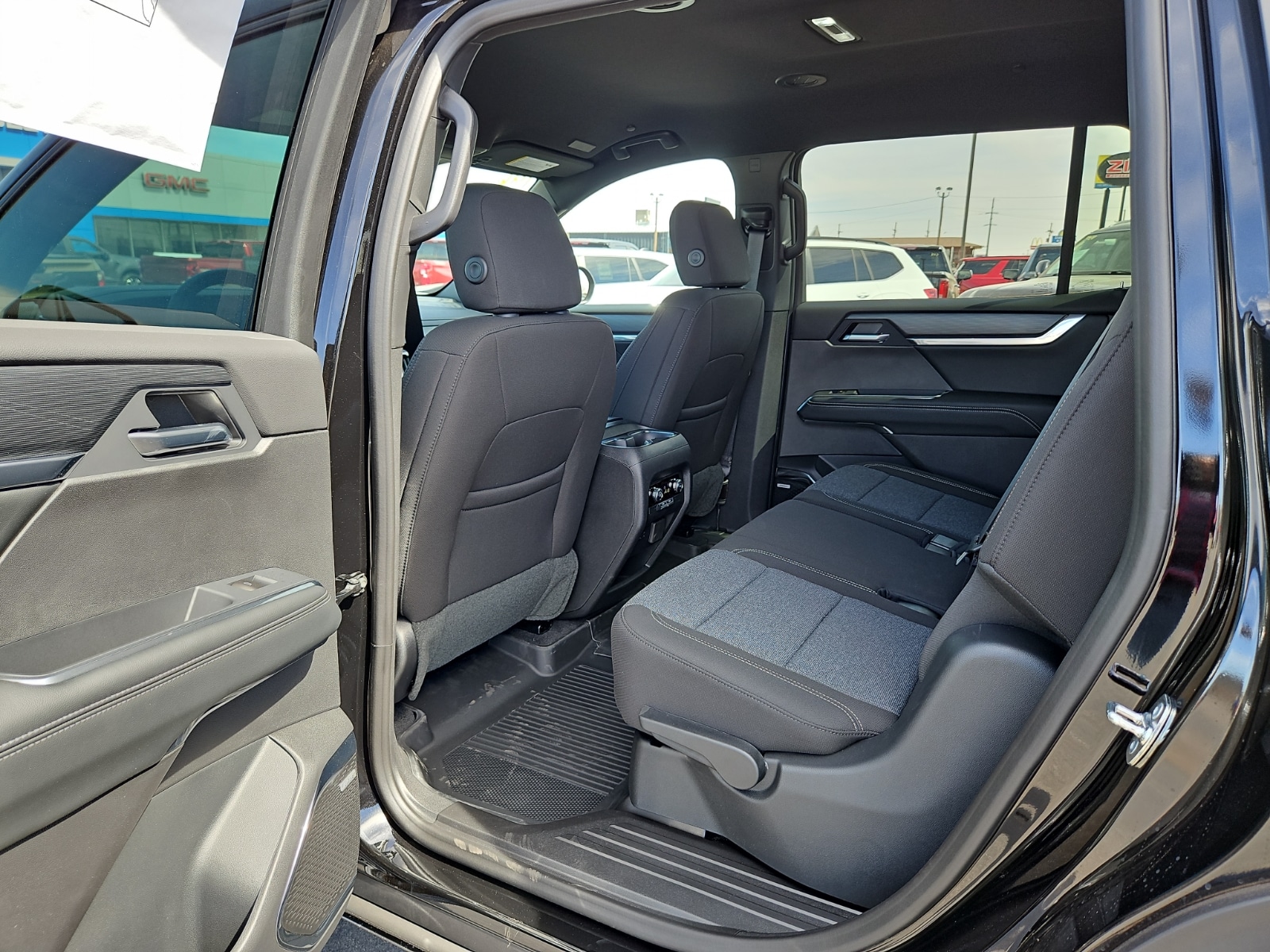 2026 GMC Acadia Elevation - Photo 9