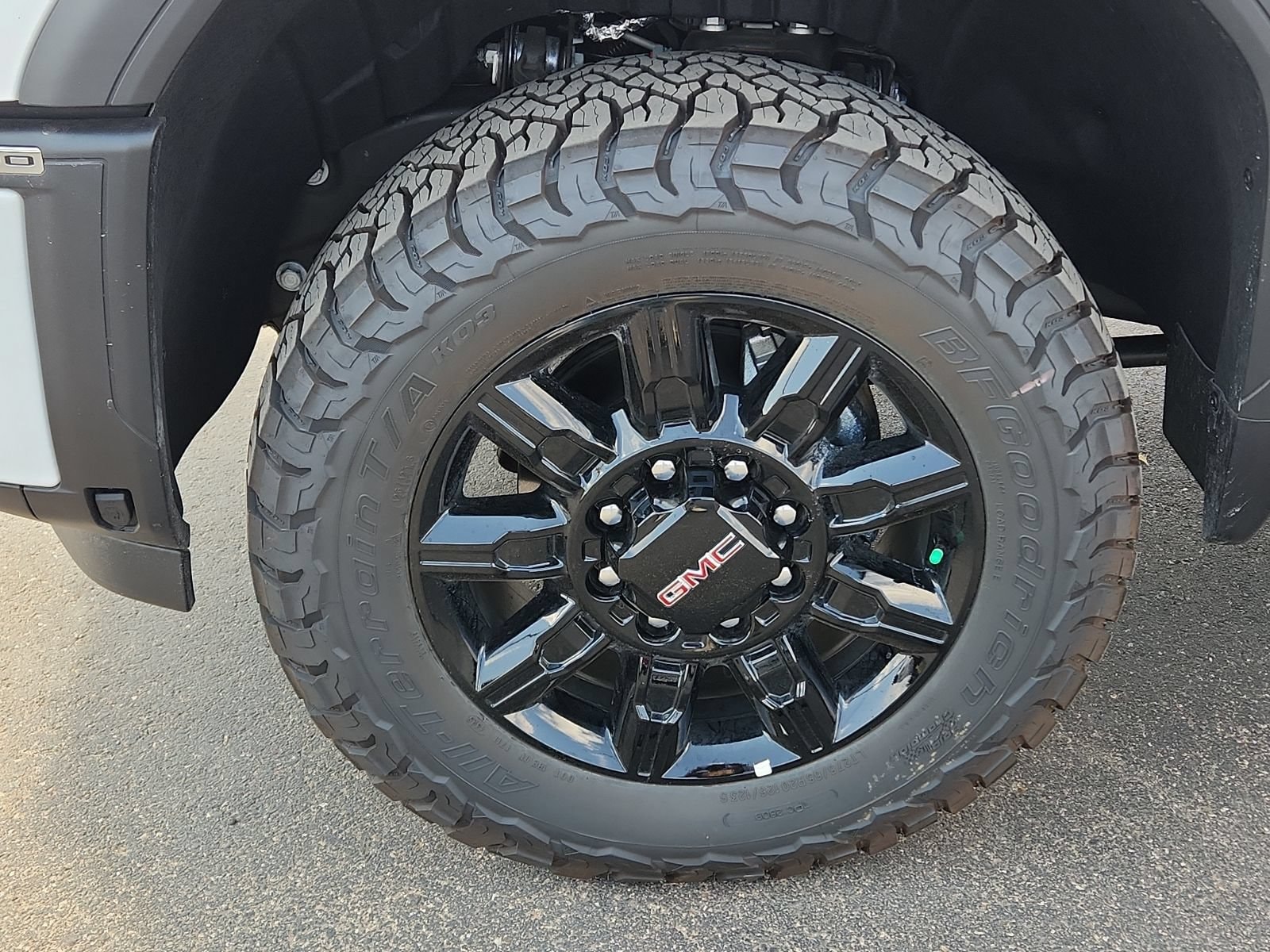 2026 GMC Sierra 2500HD AT4 - Photo 7