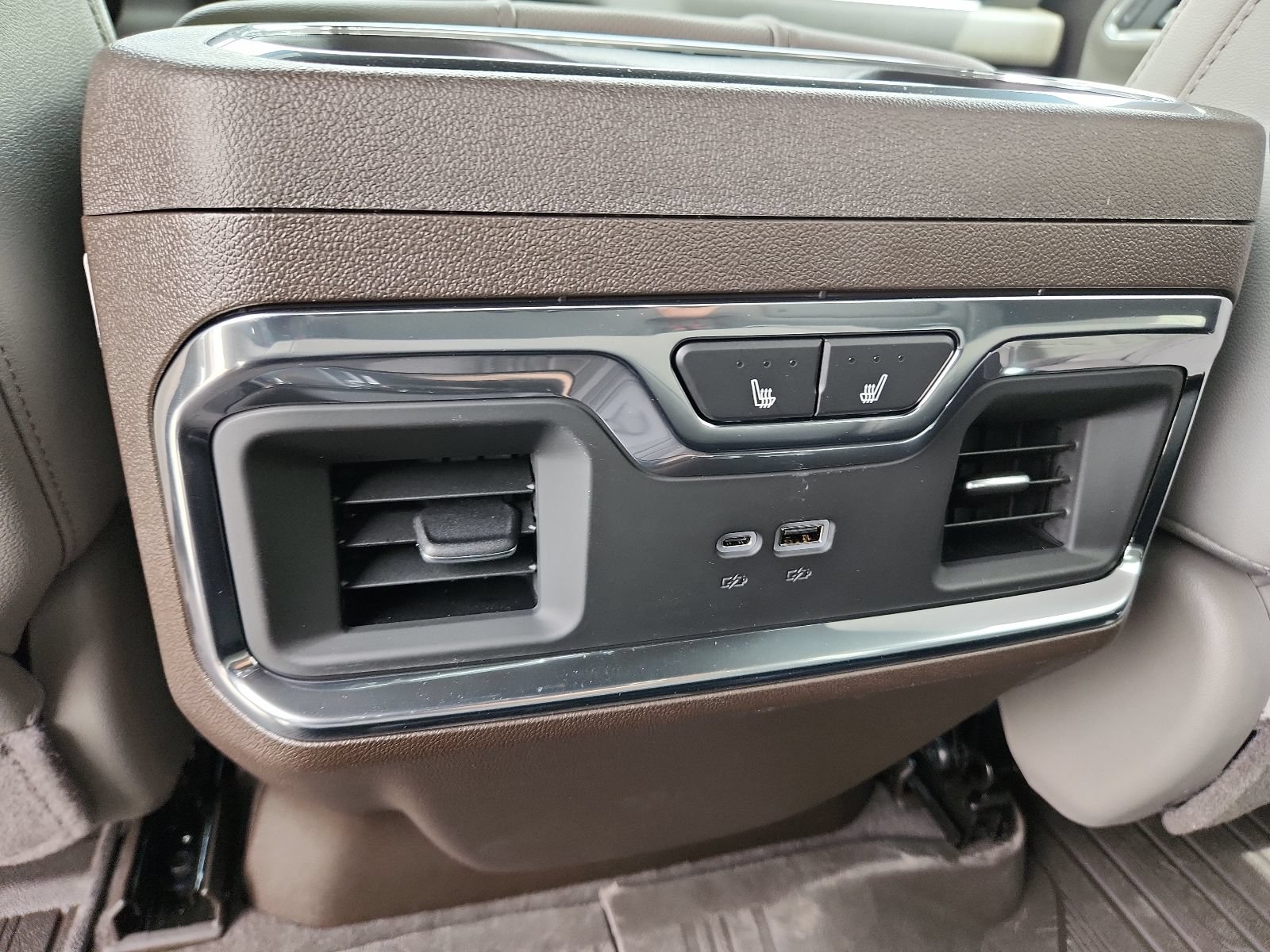 2026 GMC Sierra 2500HD SLT - Photo 9