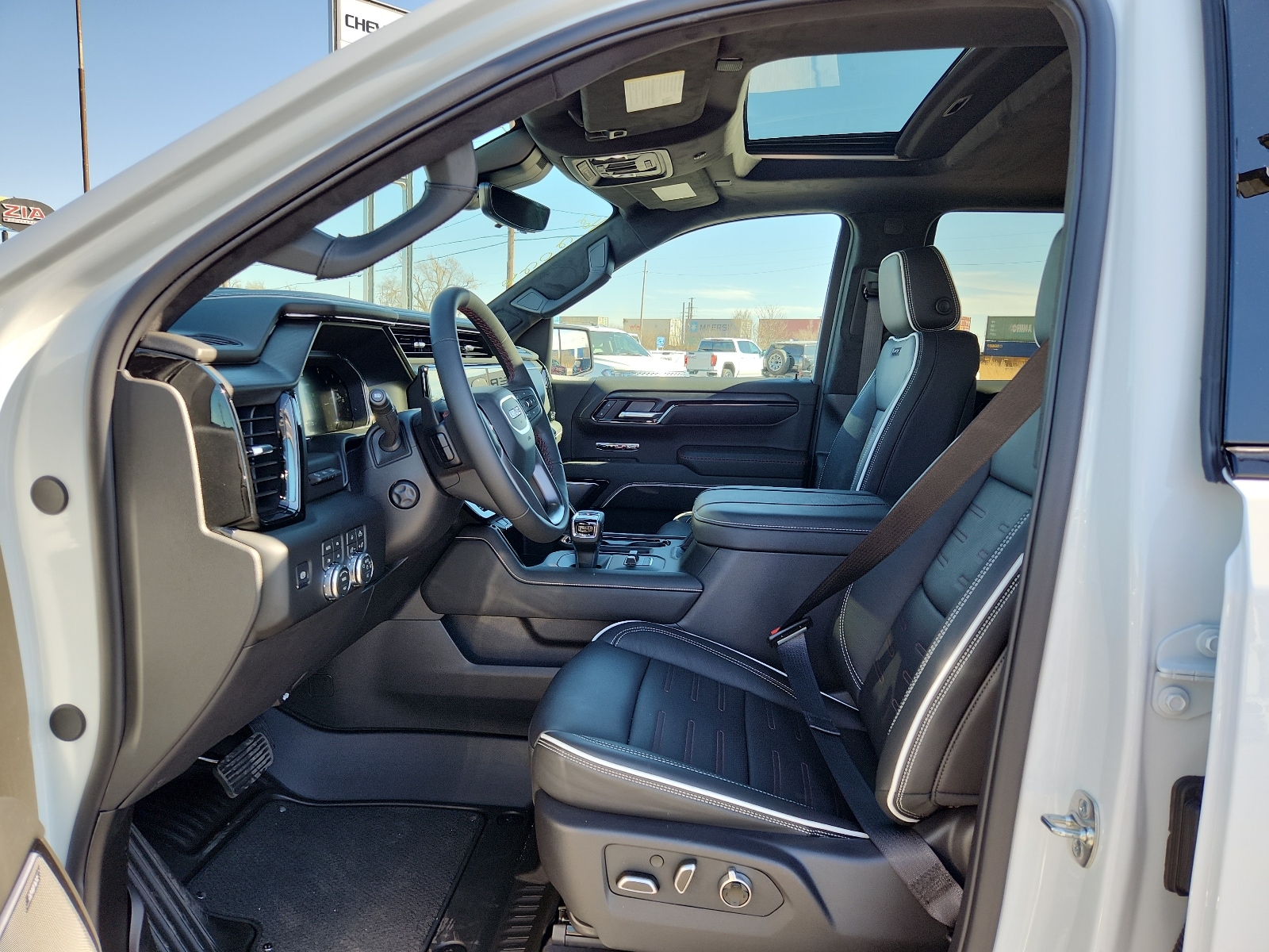 2026 GMC Sierra 1500 AT4X - Photo 13