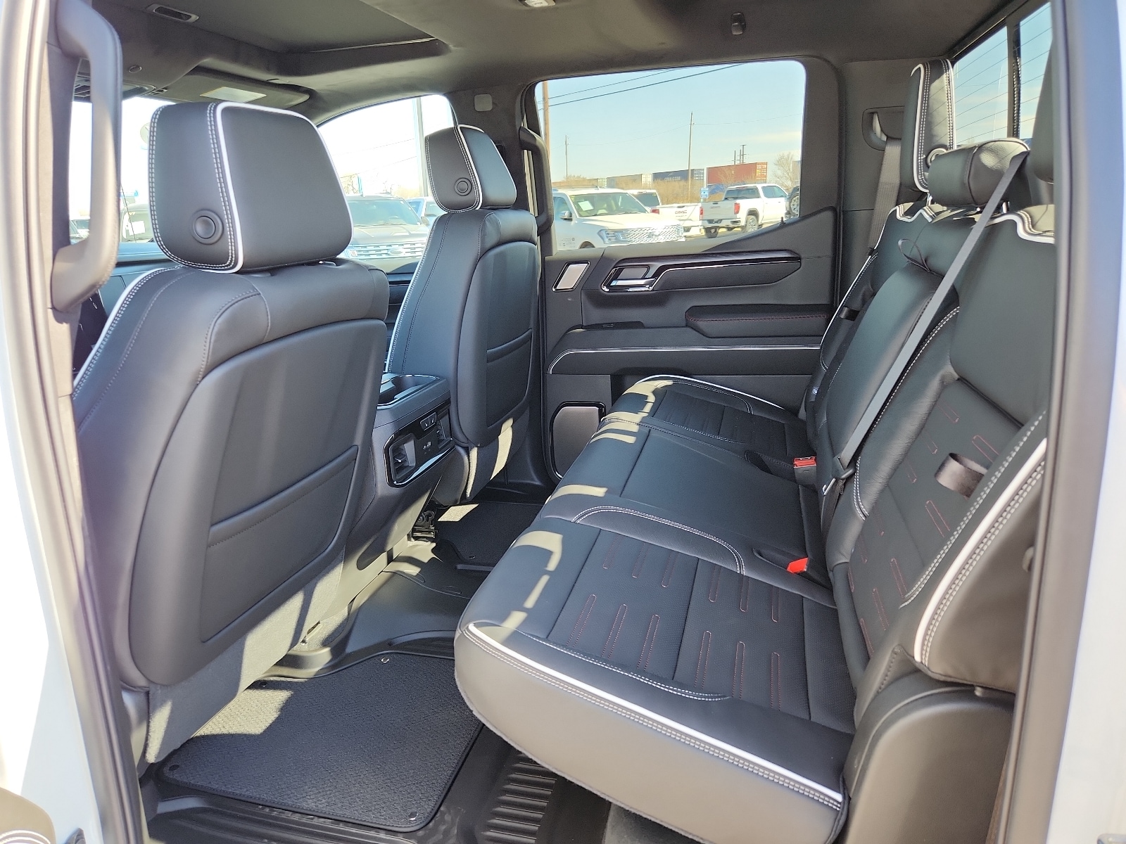 2026 GMC Sierra 1500 AT4X - Photo 11