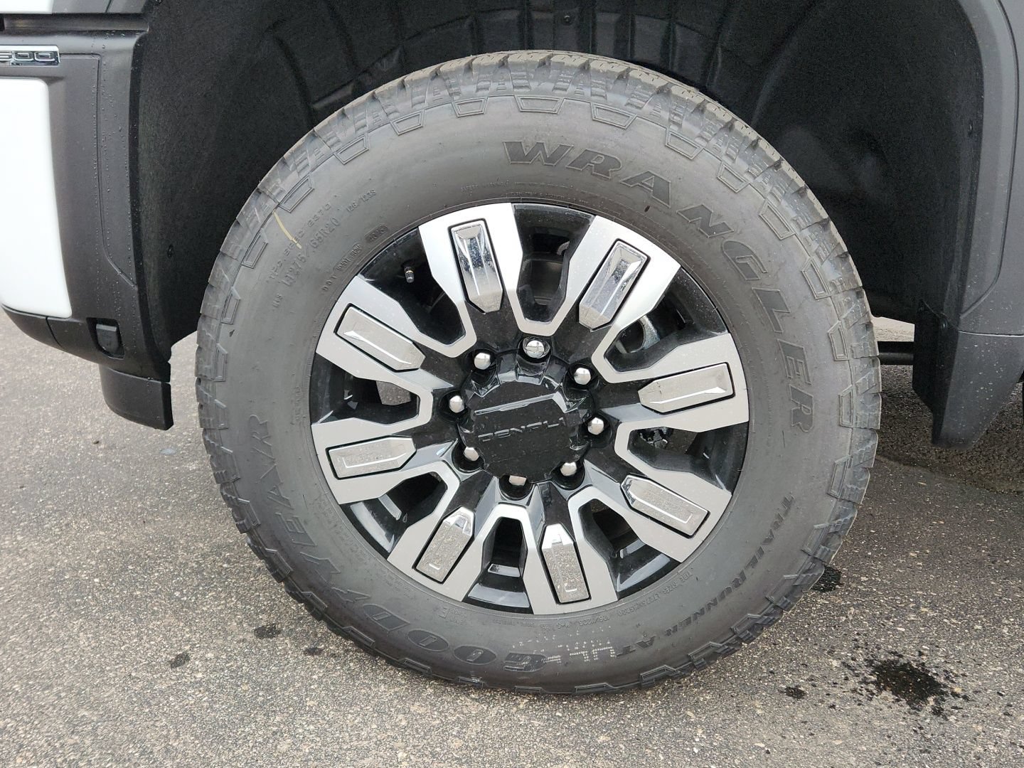 2026 GMC Sierra 2500HD Denali - Photo 8