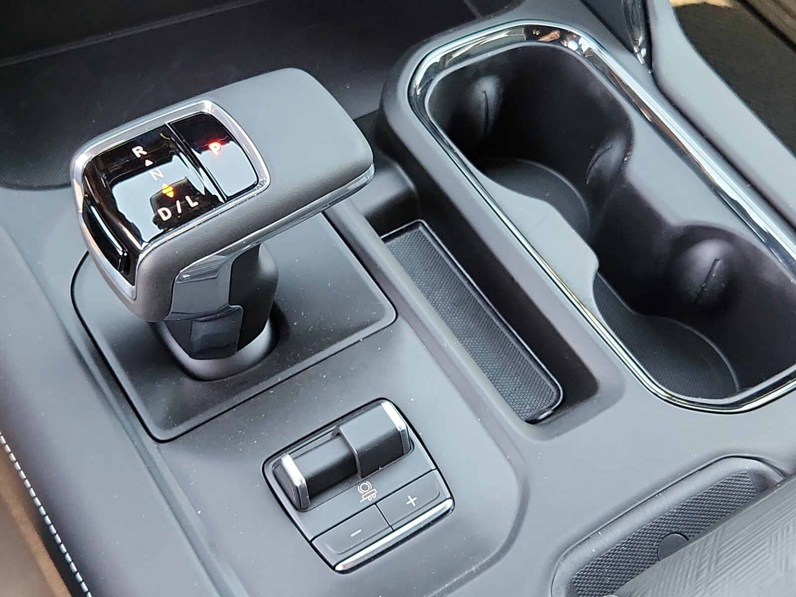 2026 GMC Sierra 1500 AT4X - Photo 16