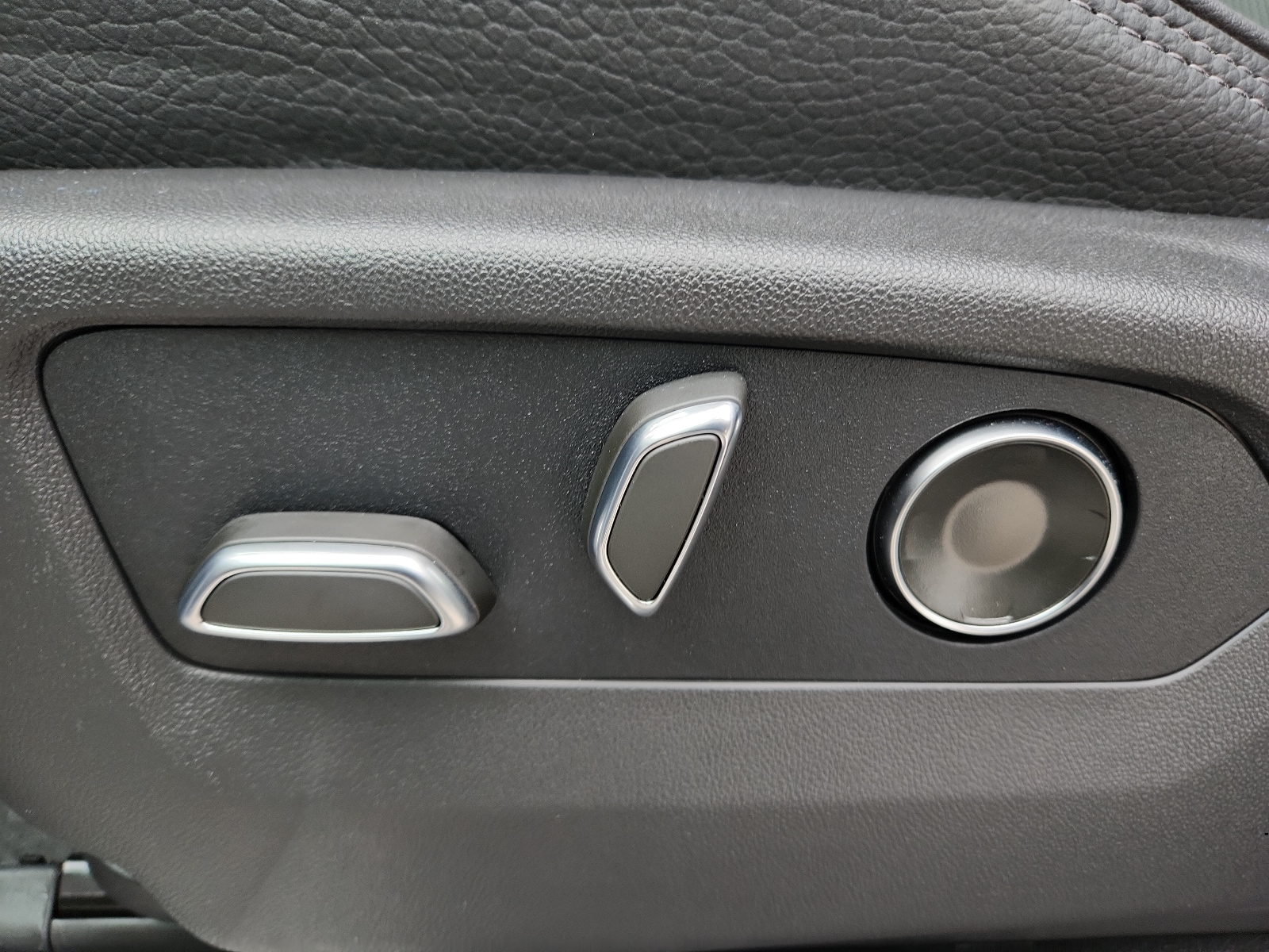 2026 GMC Sierra 1500 Denali - Photo 13