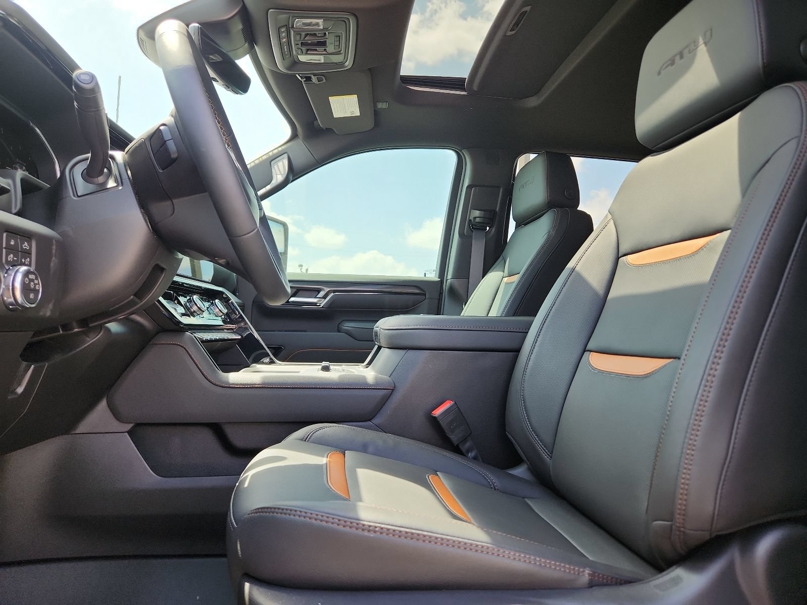 2026 GMC Sierra 2500HD AT4 - Photo 10