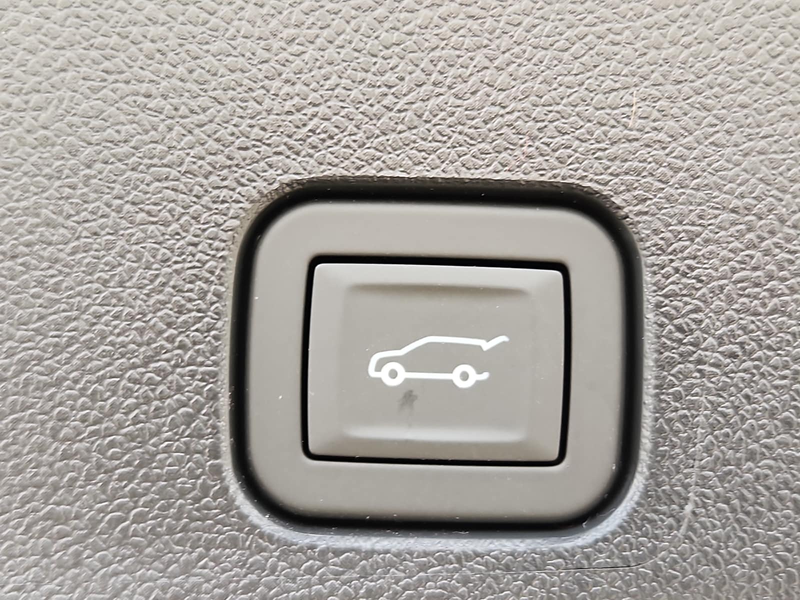 2026 GMC Acadia Elevation - Photo 9
