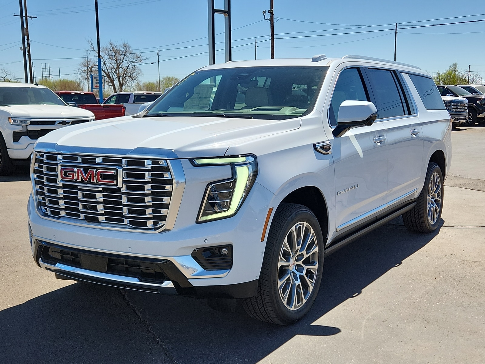 2026 GMC Yukon Denali AWD's photo
