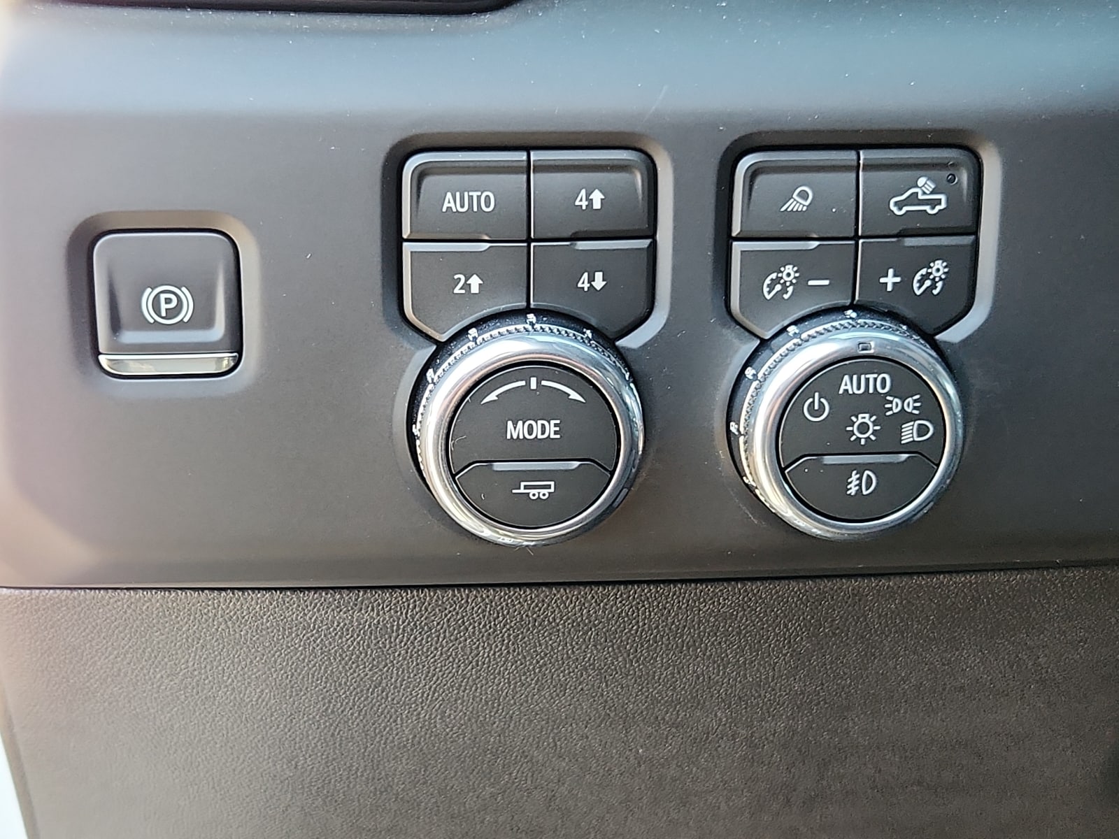 2026 GMC Sierra 1500 AT4X - Photo 15
